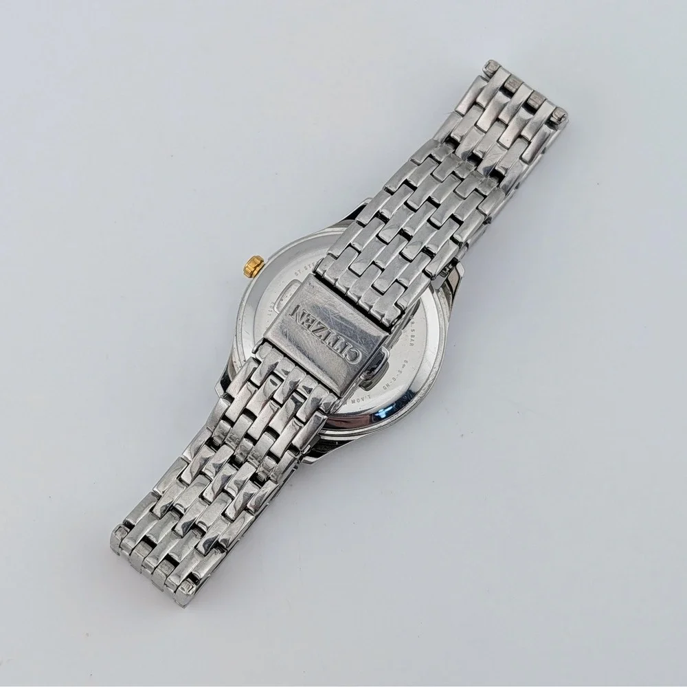 Citizen Chandler Watch Eco-Drive E011-R011723 Pearlescent White New Capacitor
